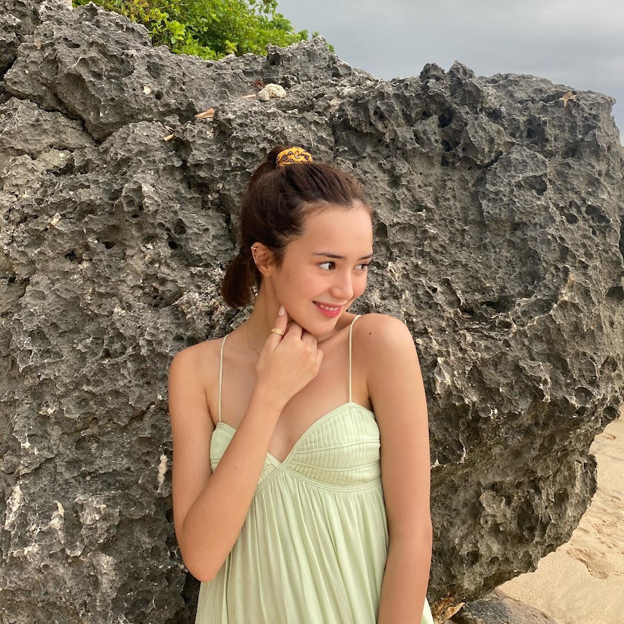 Hasil Perjuangan 4 Tahun, Beby Tsabina Lulus Kuliah di Amerika dengan Predikat Summa Cum Laude